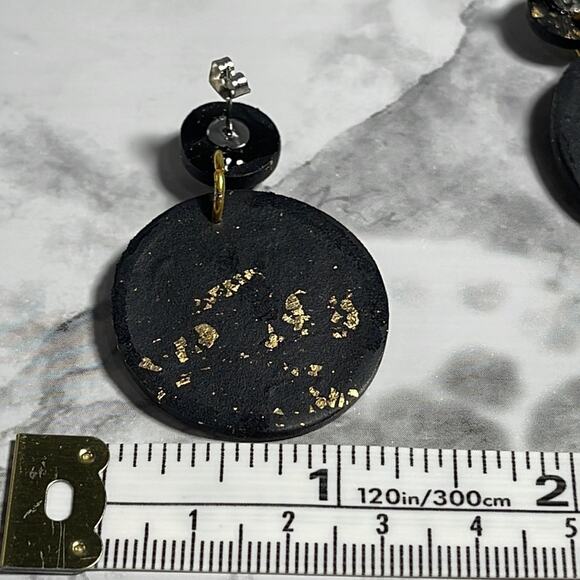 Handcrafted Black With Gold Flake Circle Drop Earrings NWOT - Picture 2 of 4